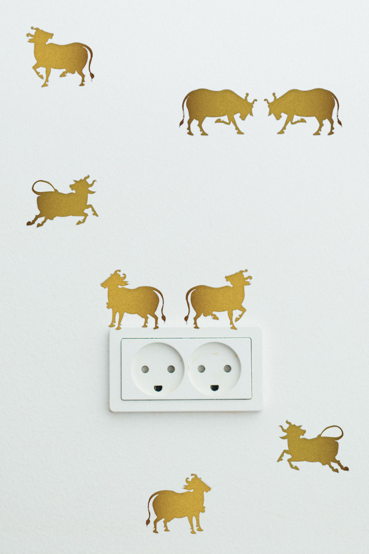 Cows Of Pichwai (Gold) Easy Decal Sets
